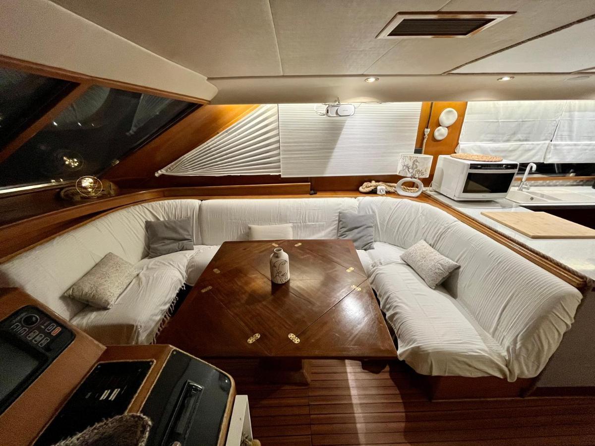 Navi Yacht A Sete, 2 A 8 Couchages, Privatif Hotel Exterior photo